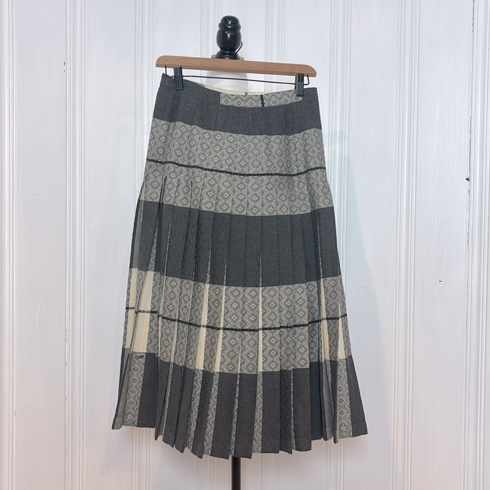 Vintage HIGHLAND QUEEN reversible pure virgin wool pleated skirt